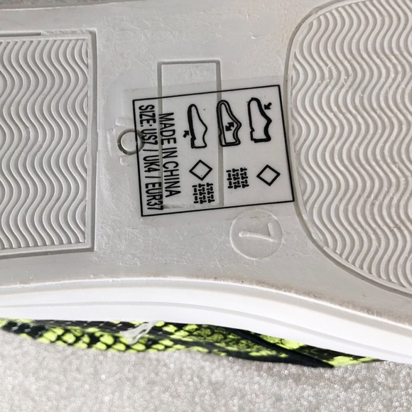 SOLD 🛍NWOT Qupid platform neon green sneakers - Picture 6 of 7